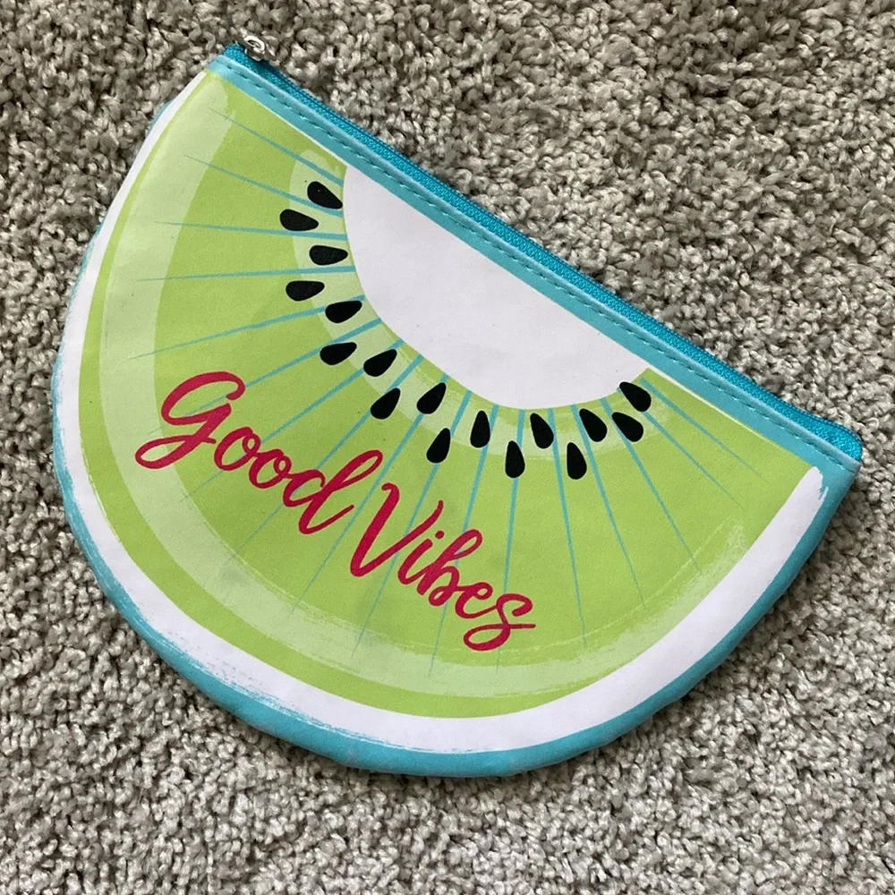 Good Vibes Kiwi 🥝 design cosmetic bag